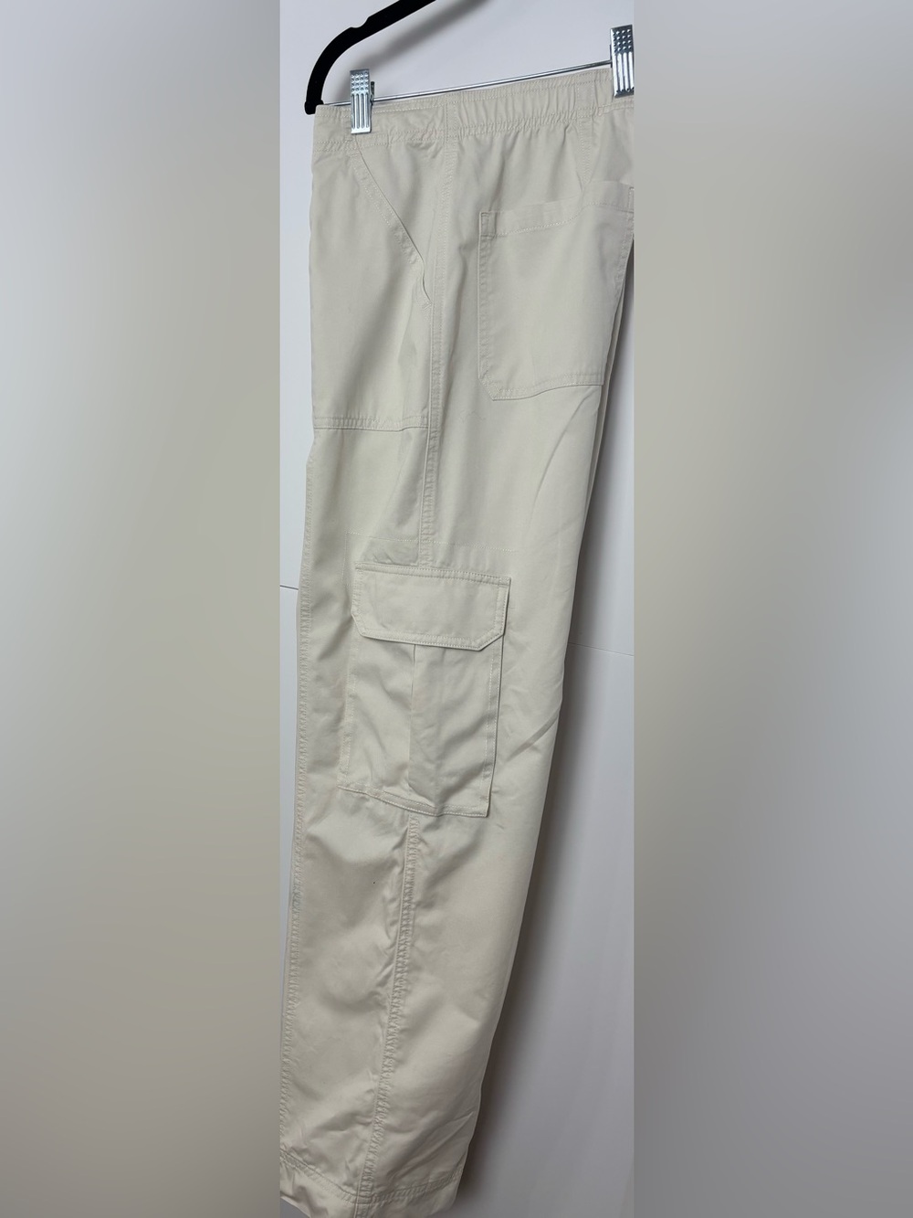 Abercrombie & Fitch Light Beige Wide Leg Cargo Pants - Picture 5 of 10